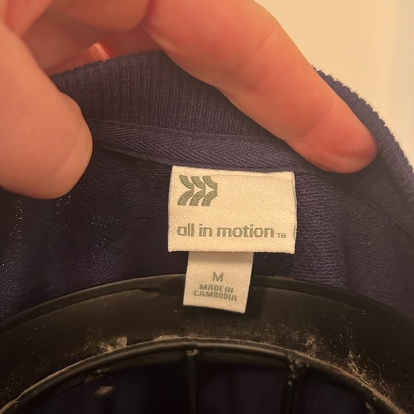 All in Motion Cropped Sweatshirt-Sz M - Picture 4 of 5